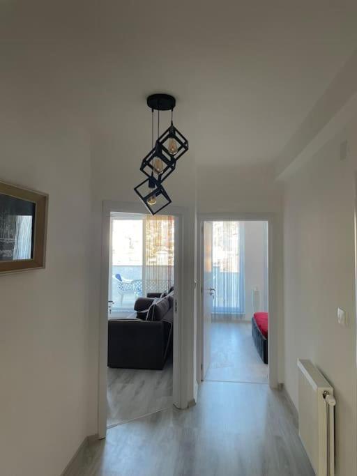 Appartamento Penthouse With Castle View Prizren Esterno foto